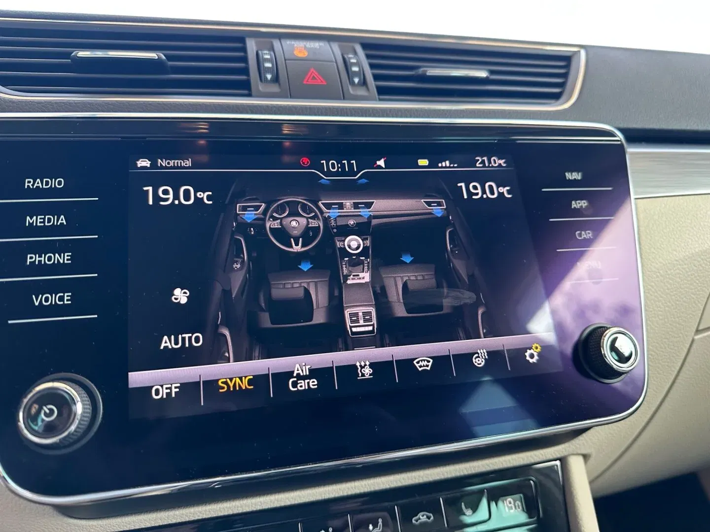 Škoda Superb - Náhled 18