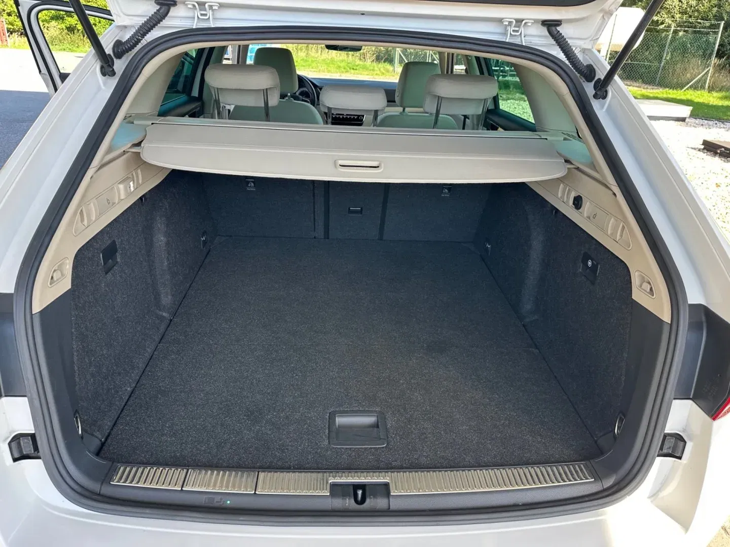 Škoda Superb - Náhled 21