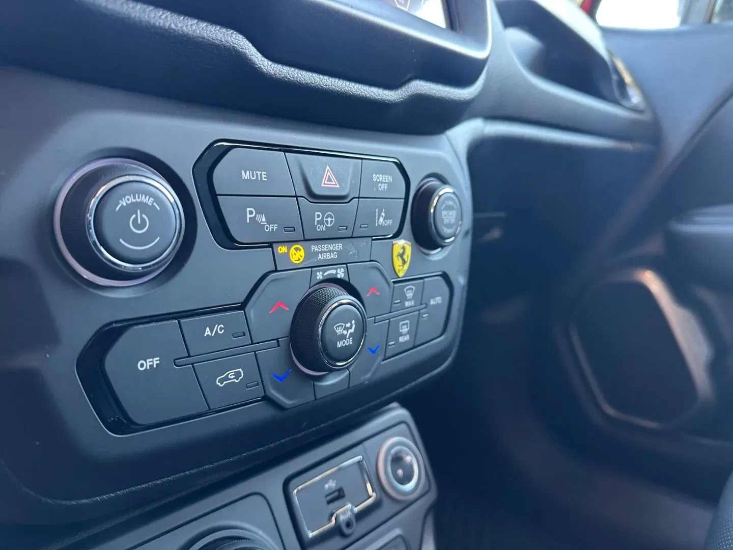 Jeep Renegade - Náhled 13