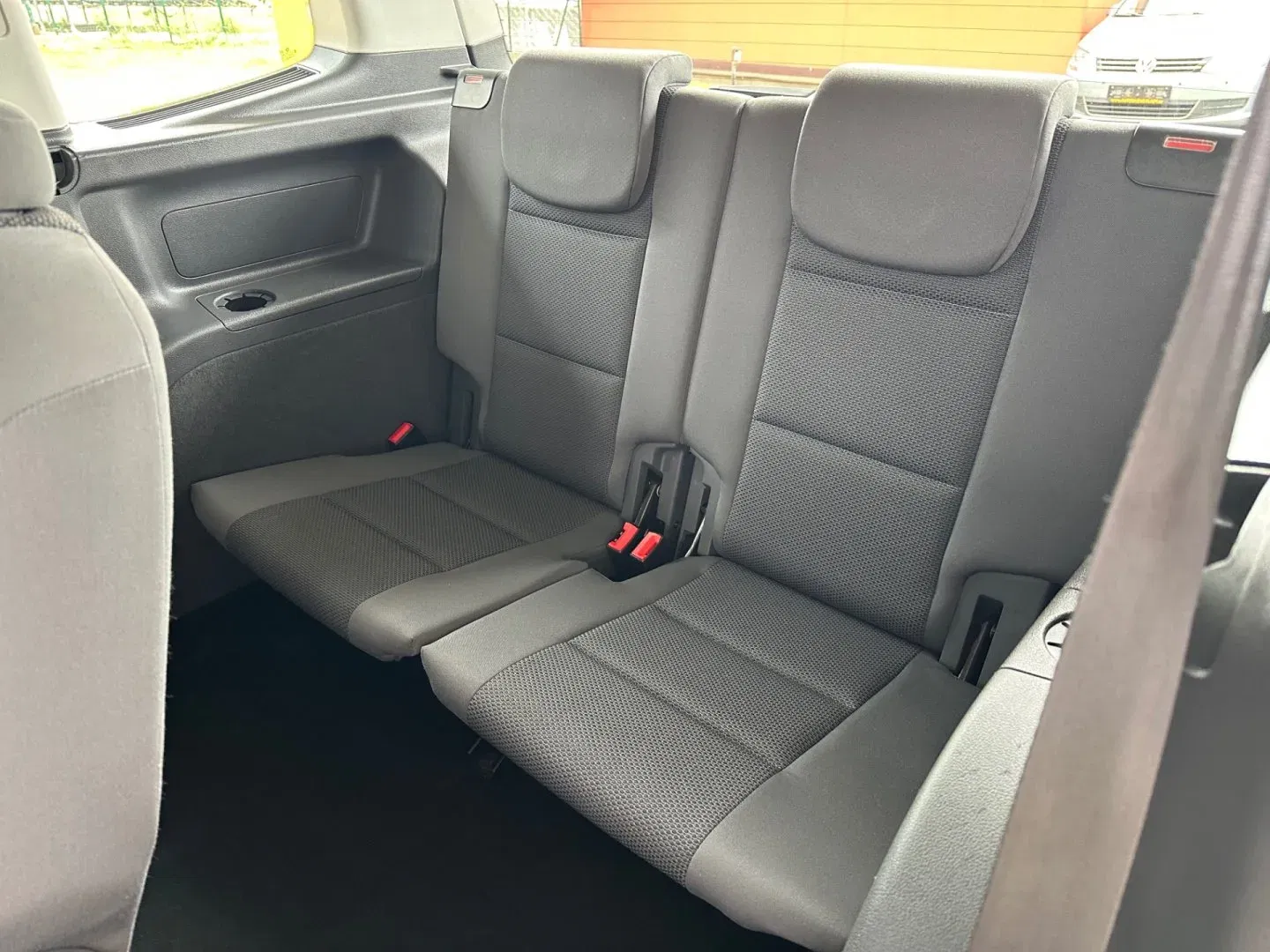 Volkswagen Touran - Náhled 16