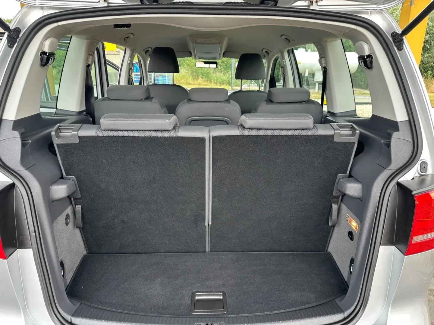 Volkswagen Touran - Náhled 17