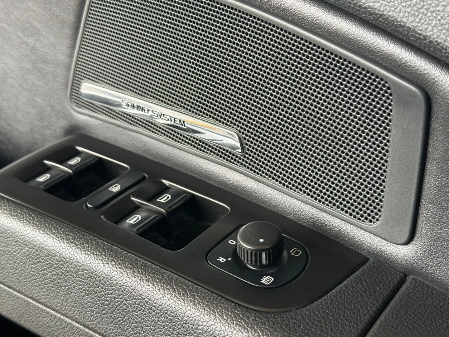 Škoda Superb - Náhled 11