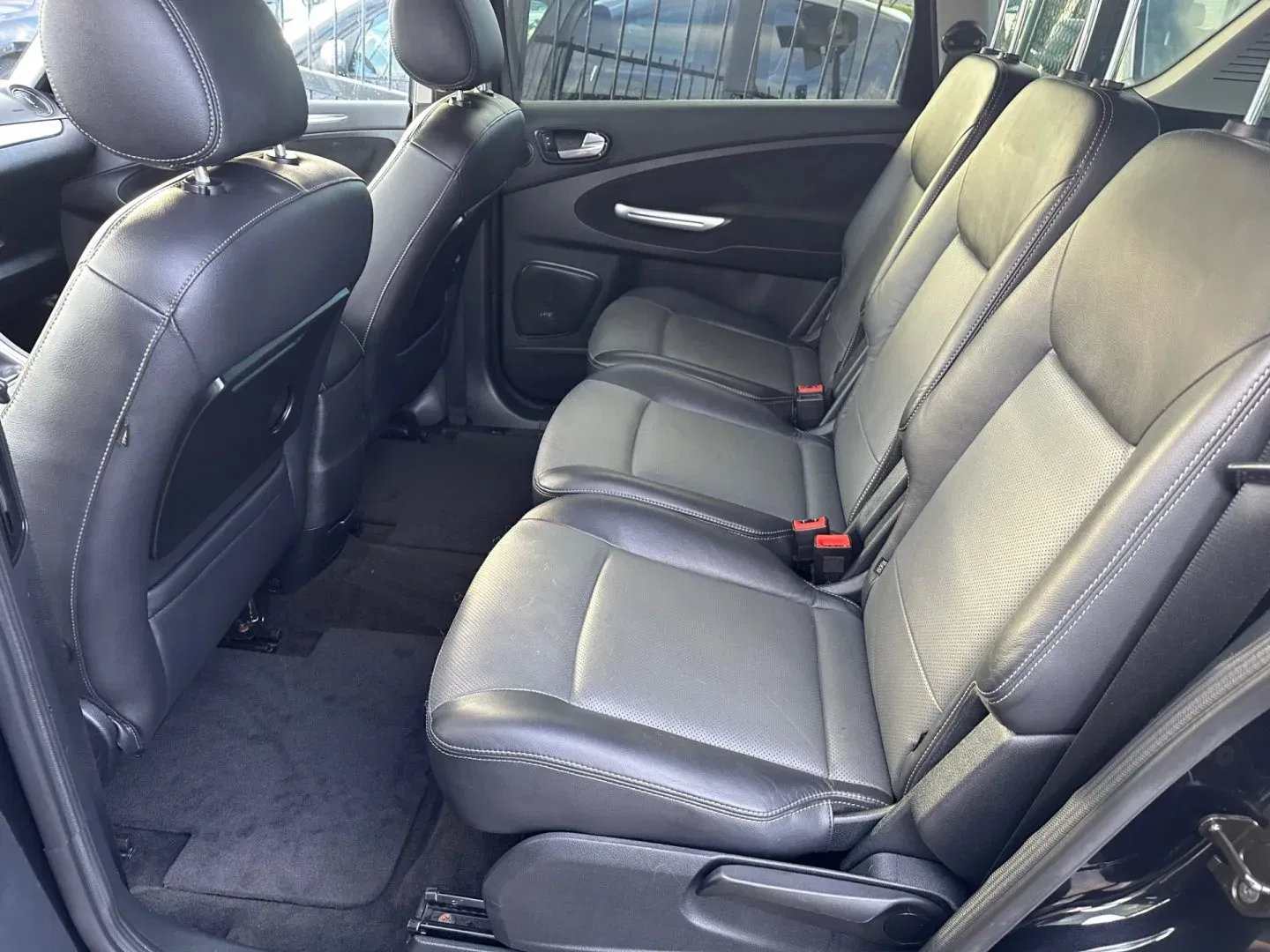 Ford S-MAX - Náhled 11