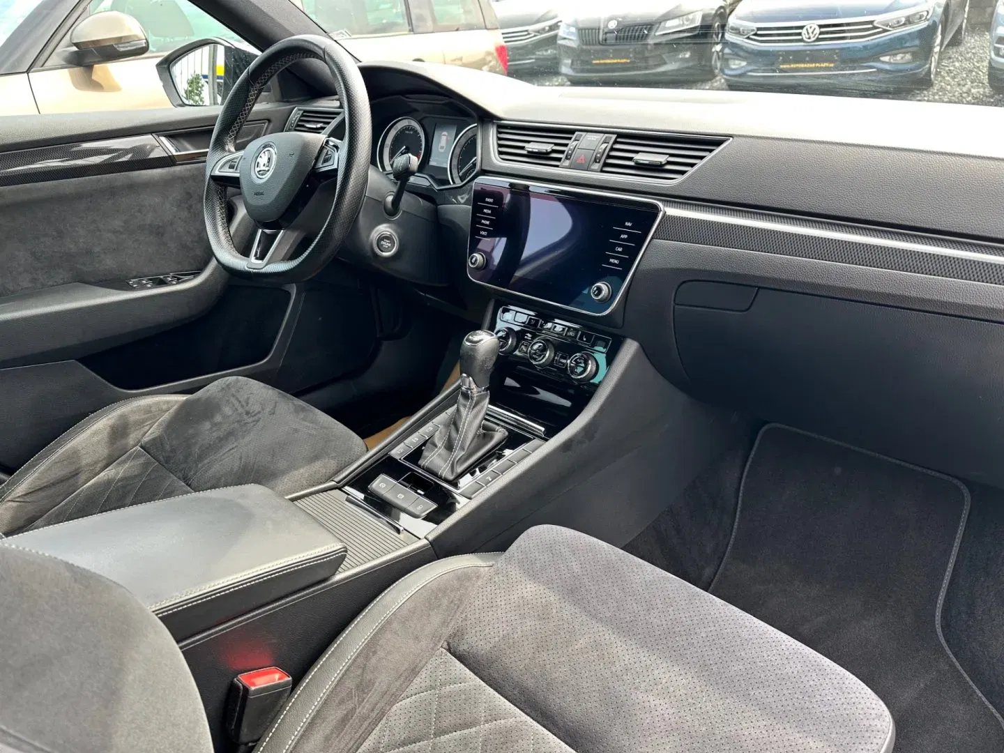 Škoda Superb - Náhled 7