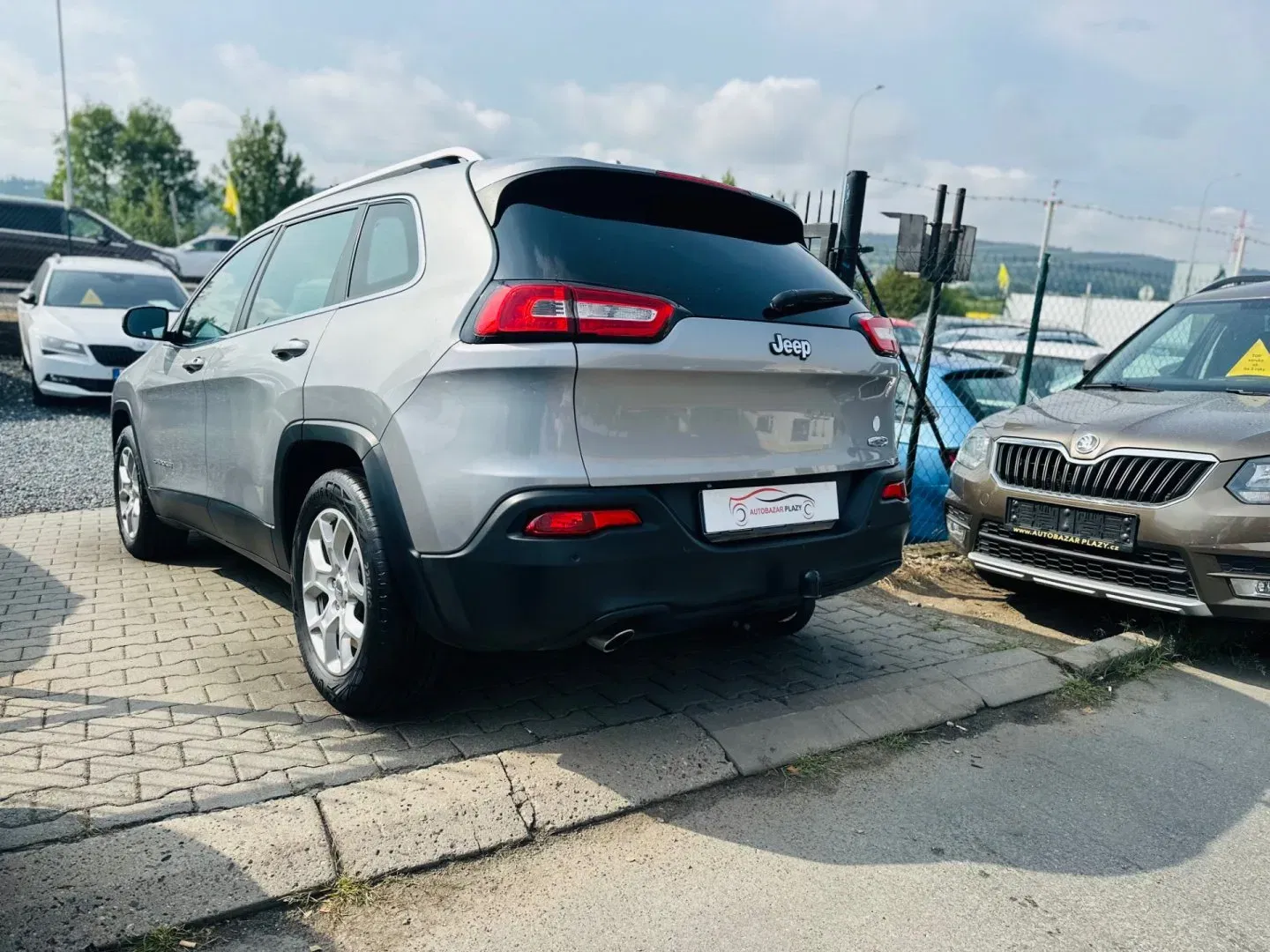 Jeep Cherokee - Náhled 4