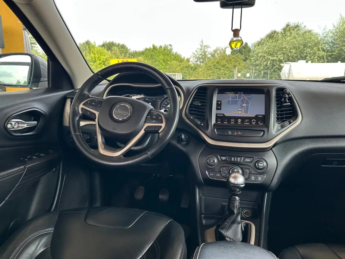 Jeep Cherokee - Náhled 8