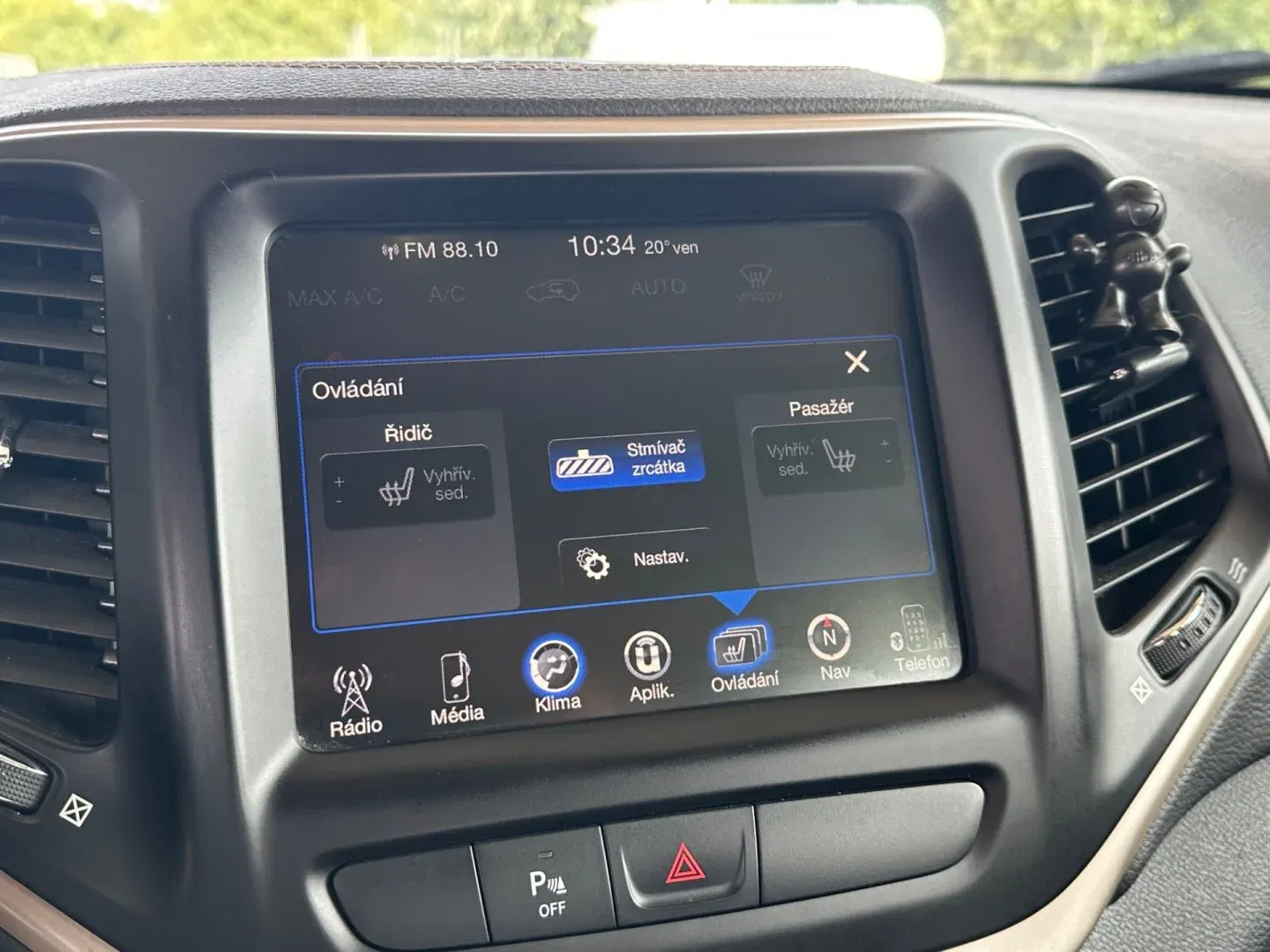 Jeep Cherokee - Náhled 13