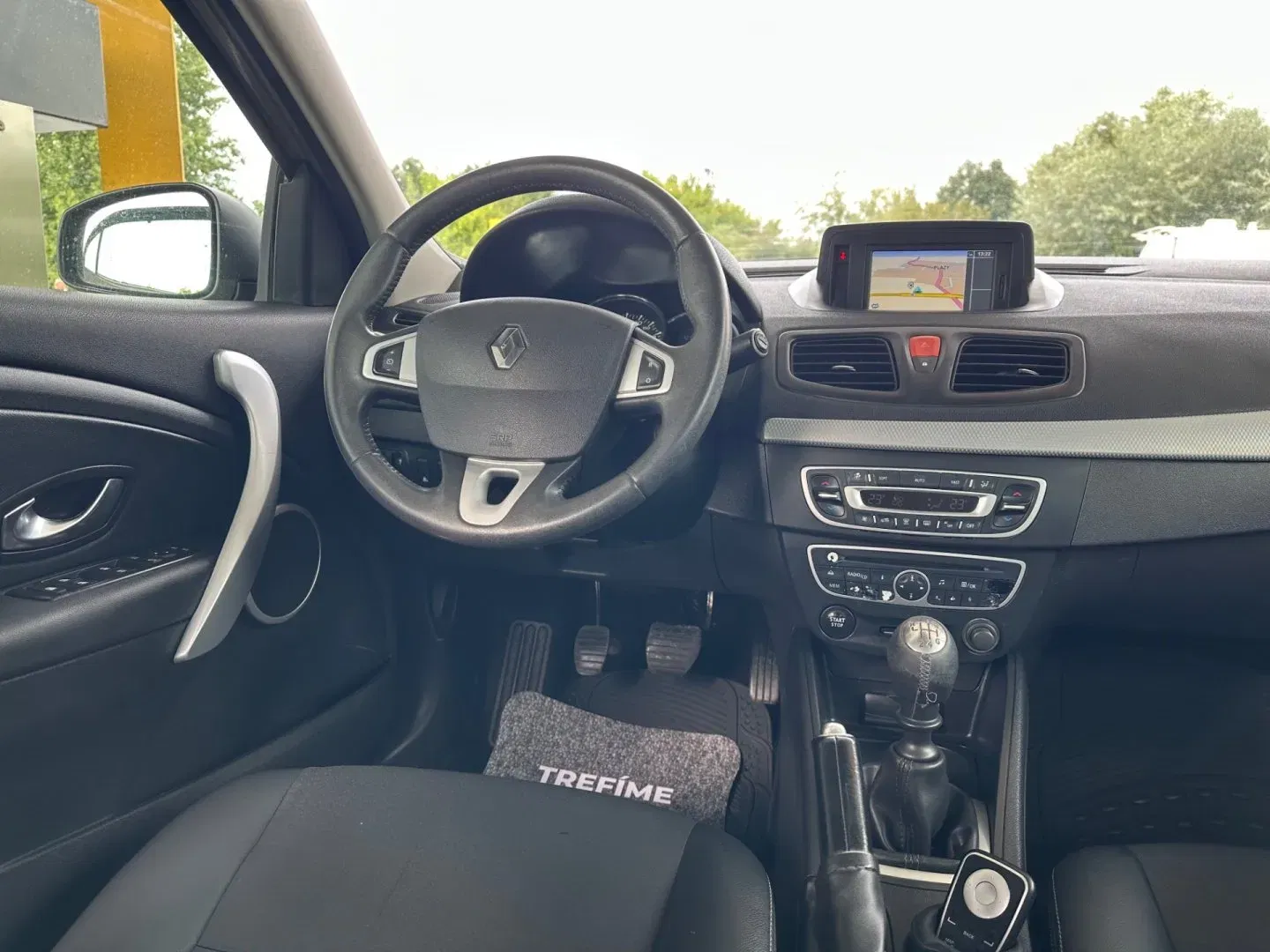 Renault Fluence - Náhled 10