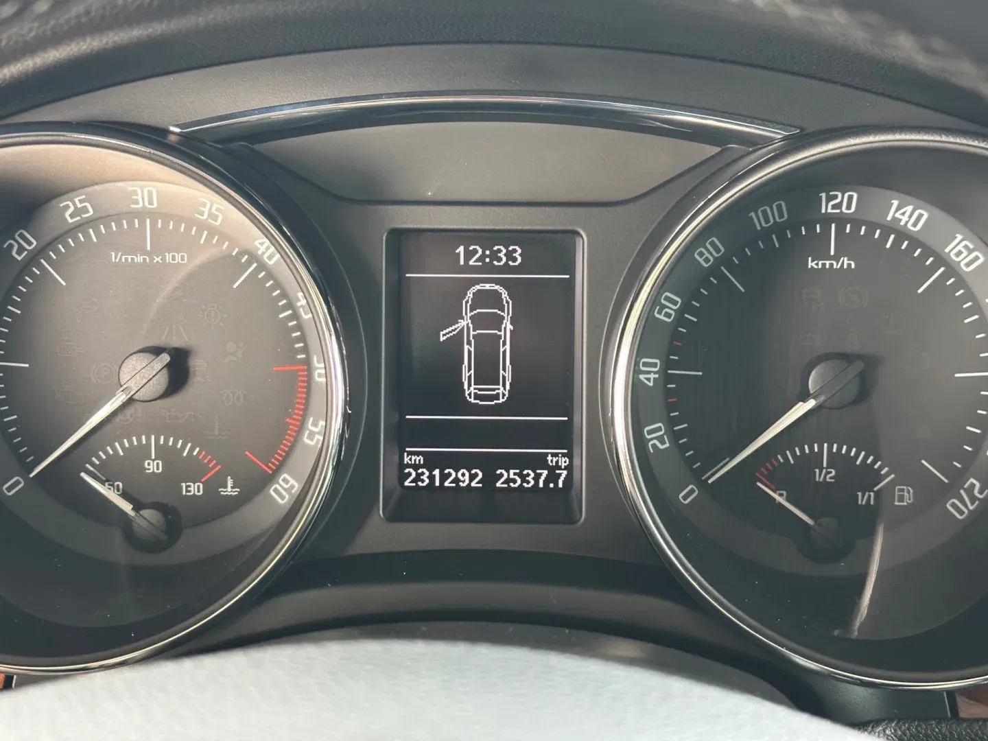 Škoda Superb - Náhled 12