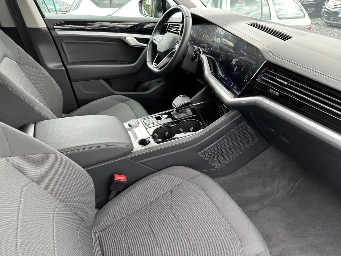 Volkswagen Touareg - Náhled 15