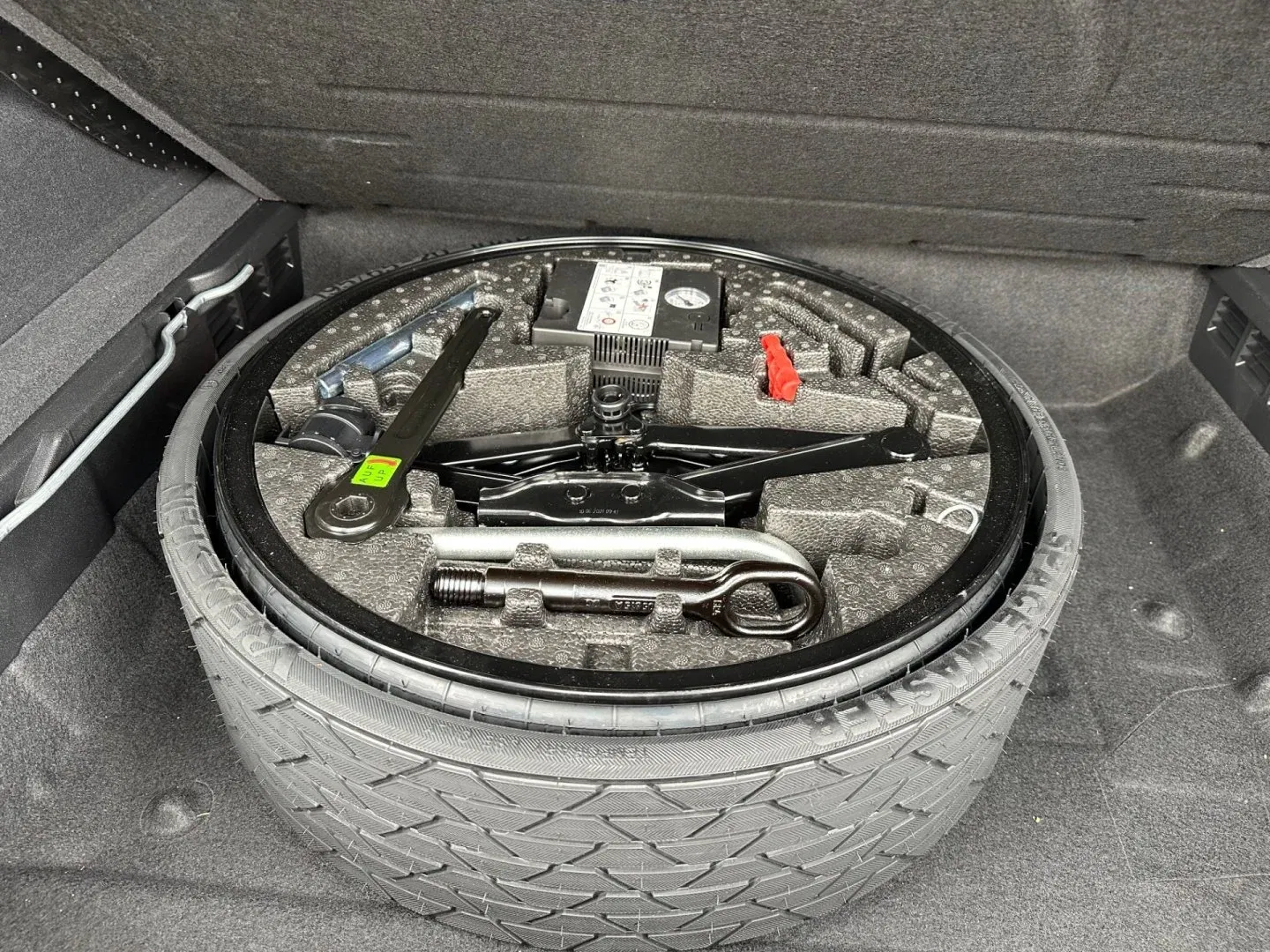 Volkswagen Touareg - Náhled 18