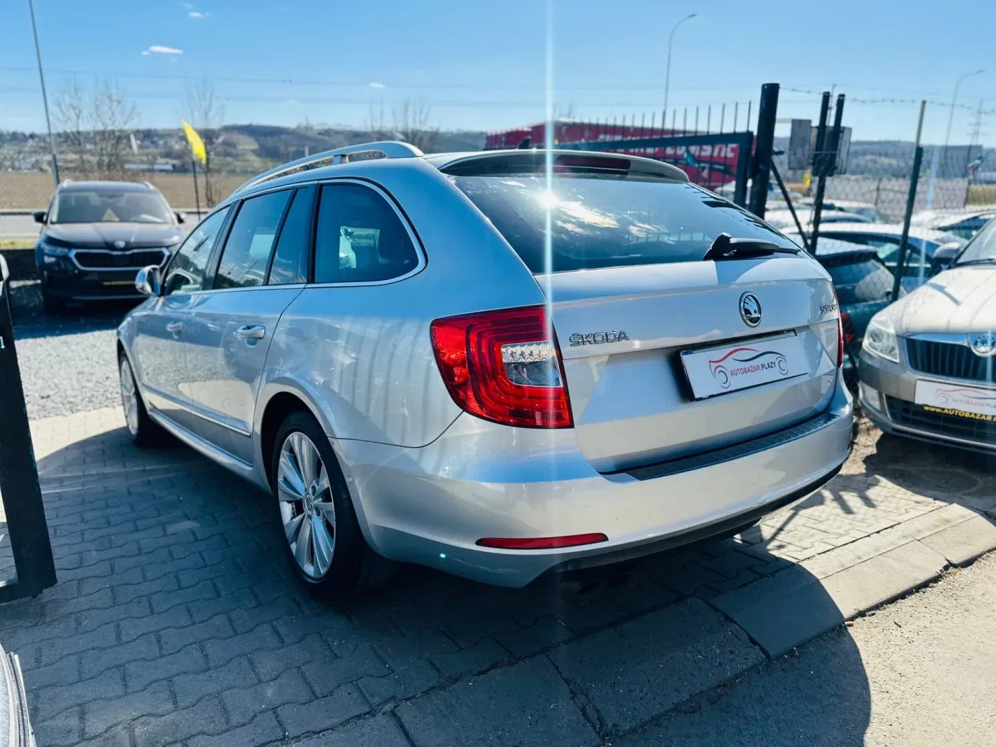 Škoda Superb - Náhled 3
