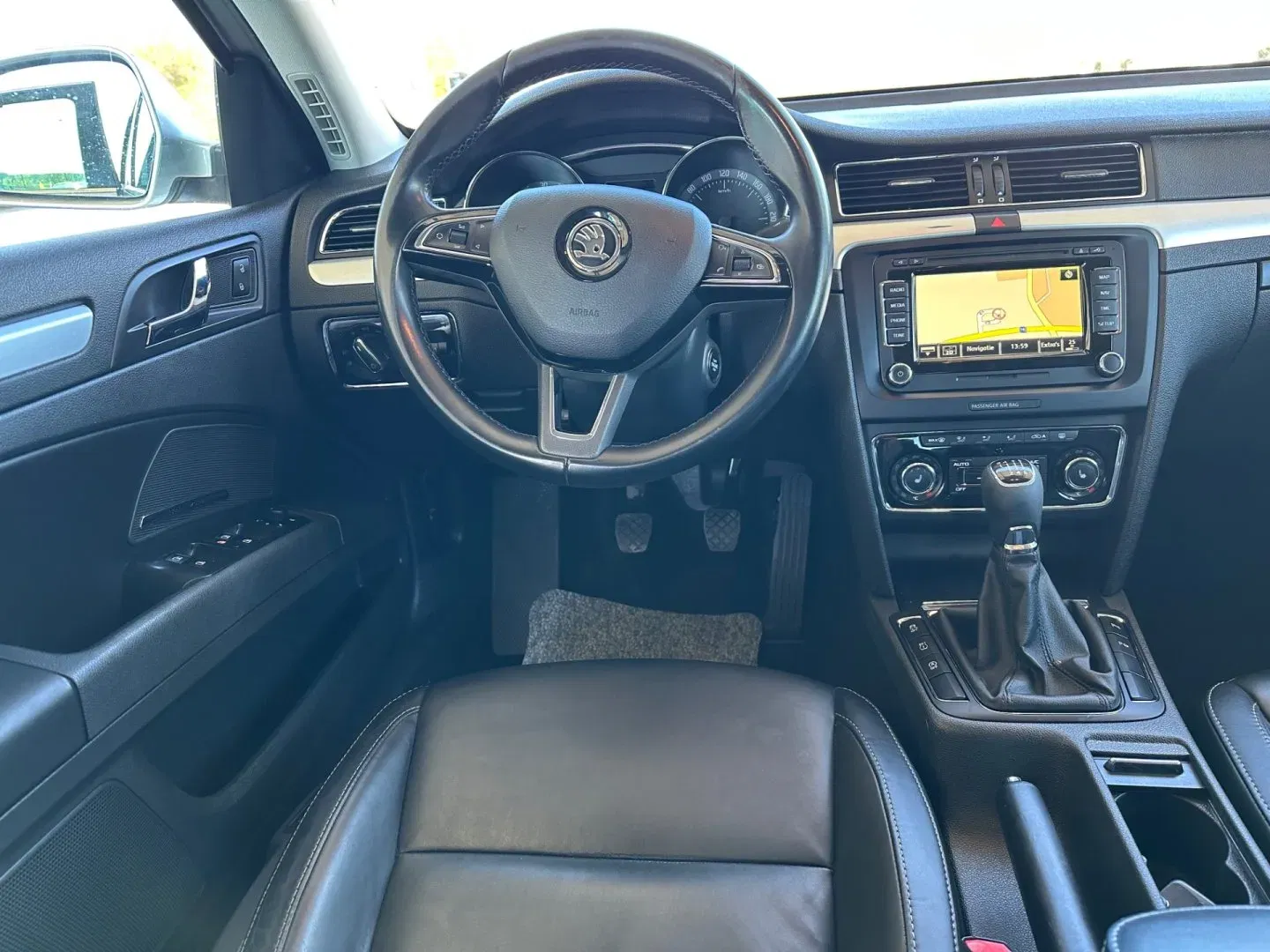 Škoda Superb - Náhled 7