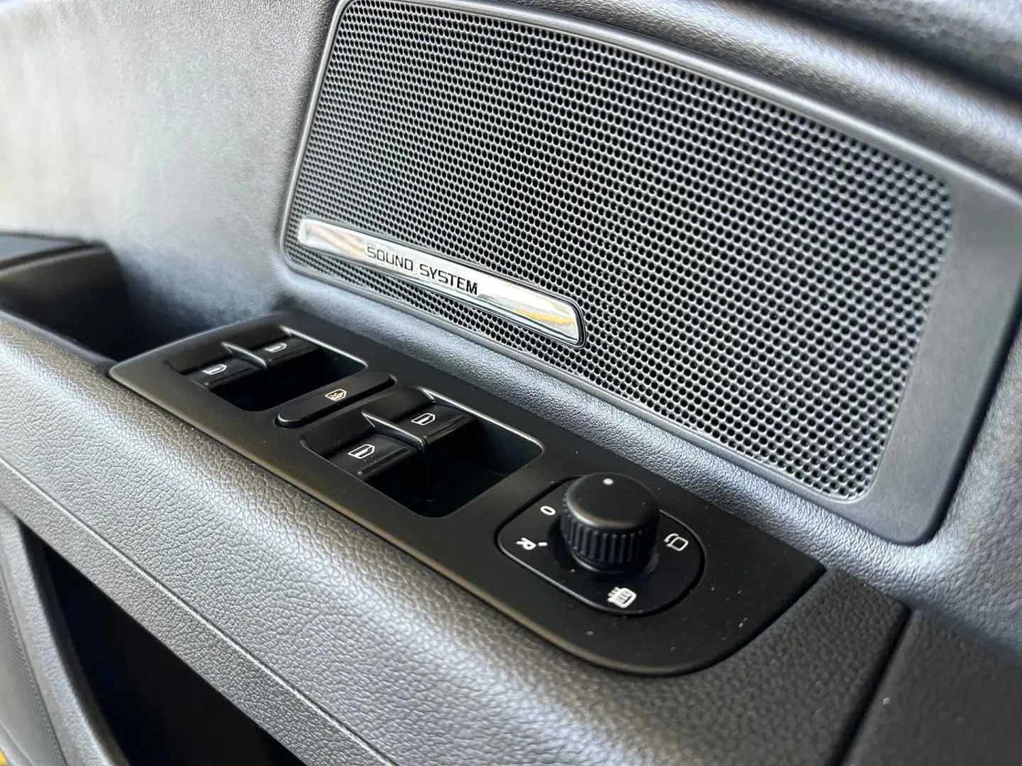 Škoda Superb - Náhled 8