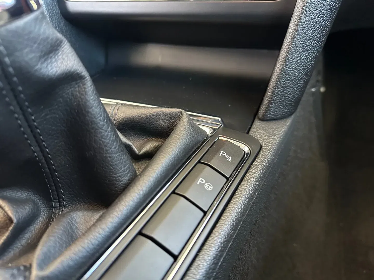 Škoda Superb - Náhled 14