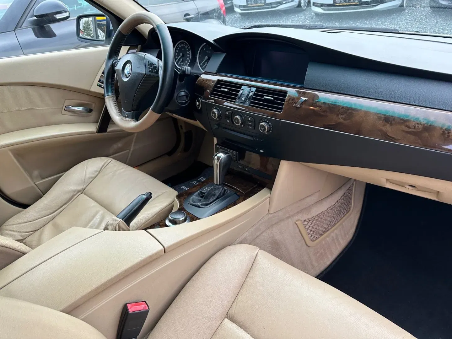 BMW Řada 5 - Náhled 9