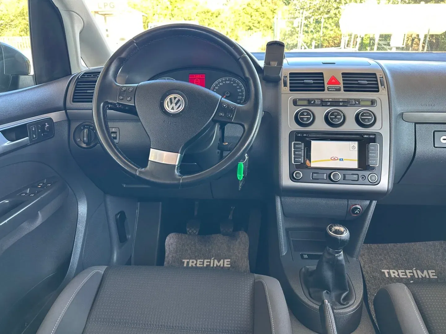 Volkswagen Touran - Náhled 9