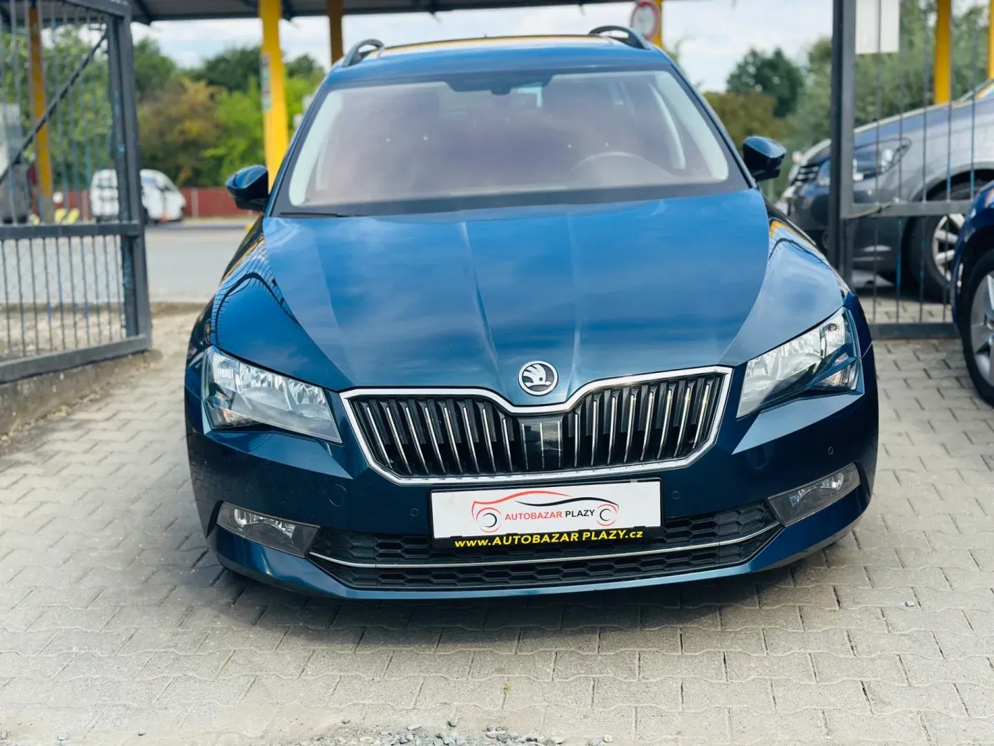 Škoda Superb - Náhled 2