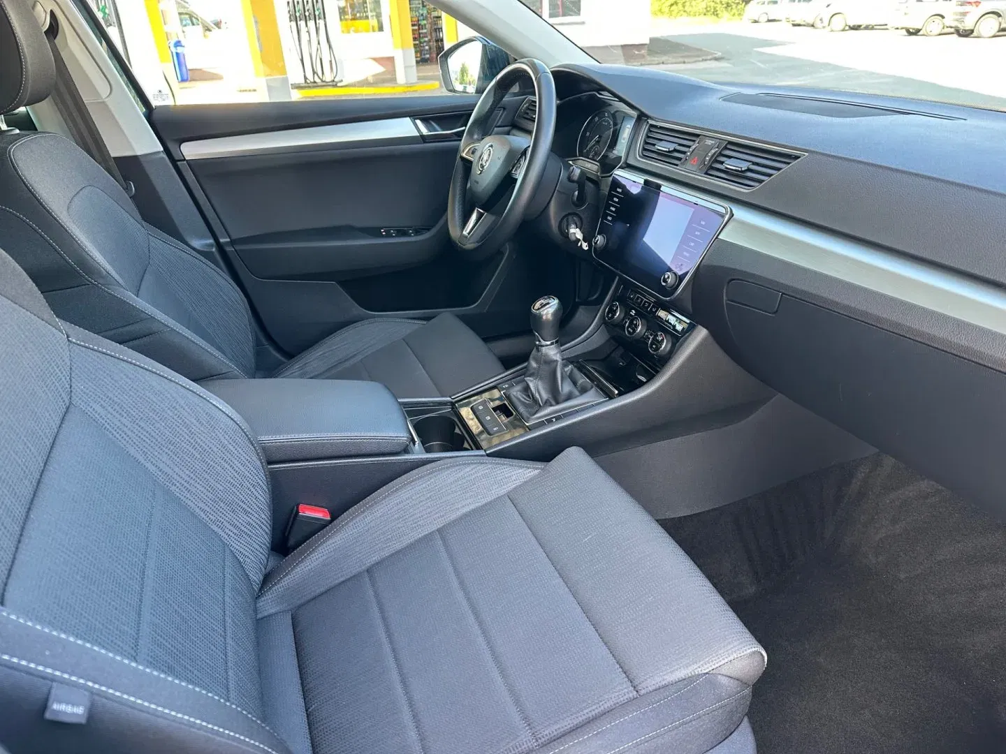 Škoda Superb - Náhled 8