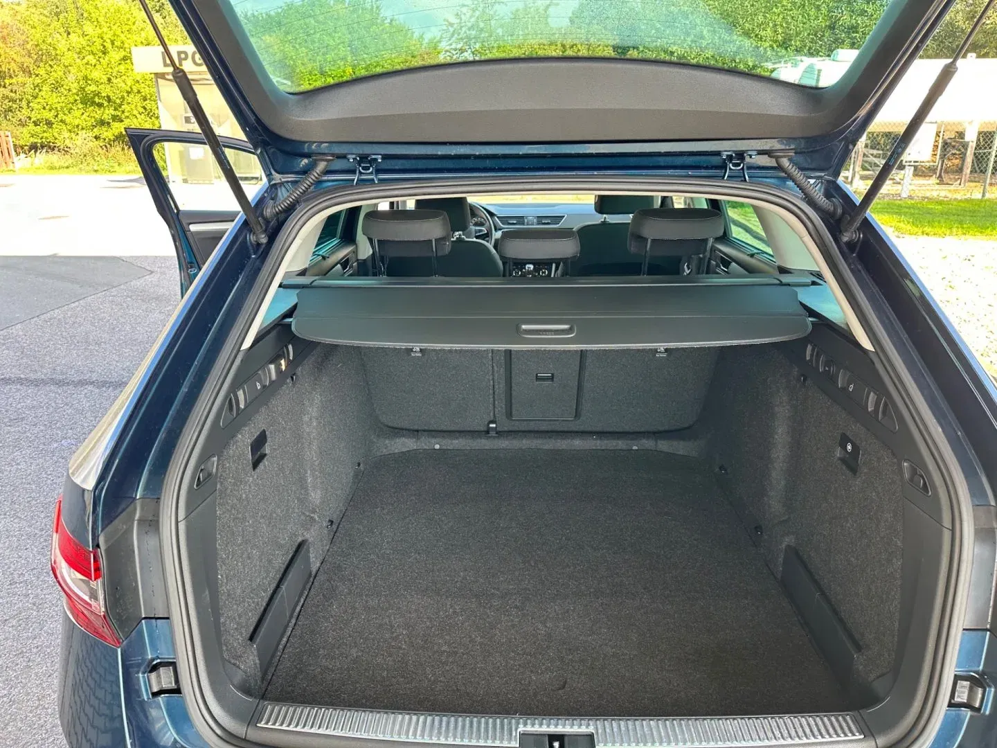 Škoda Superb - Náhled 18