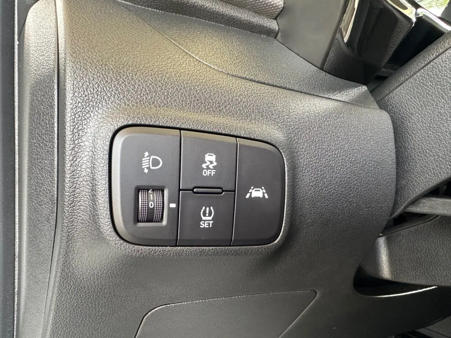 Hyundai i10 - Náhled 10