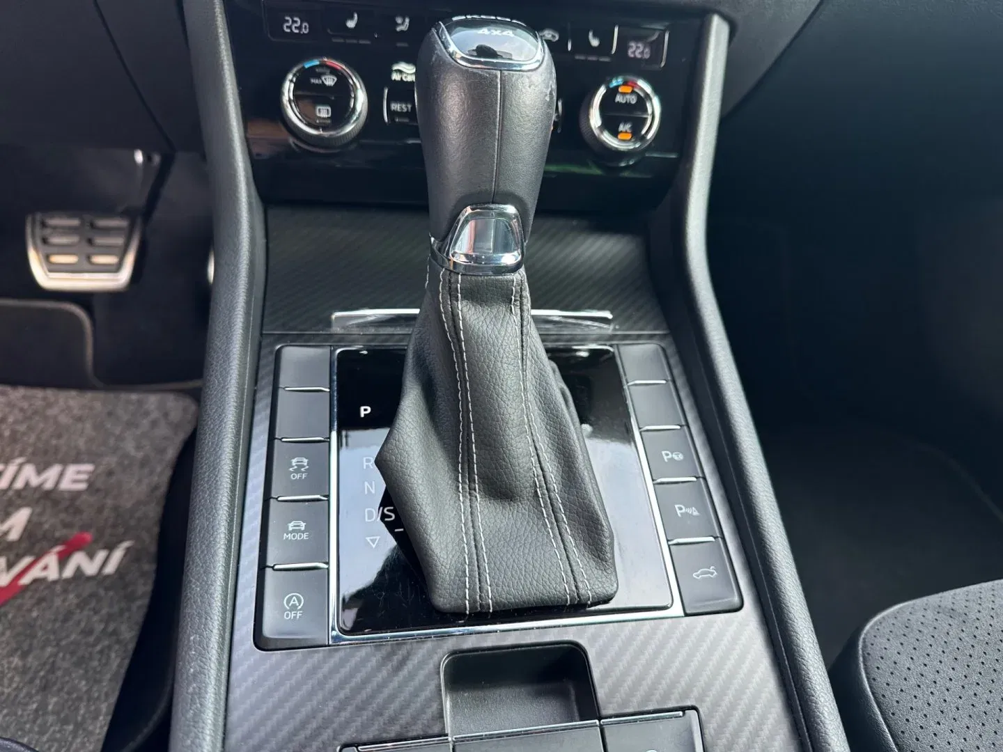 Škoda Superb - Náhled 17