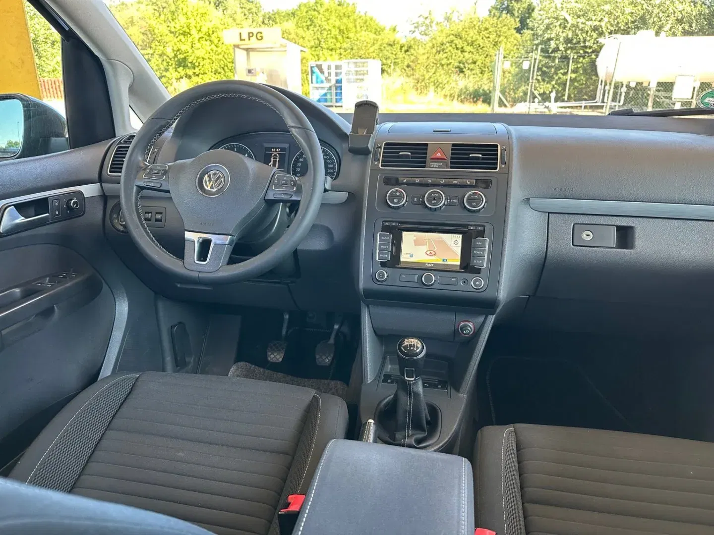 Volkswagen Touran - Náhled 10