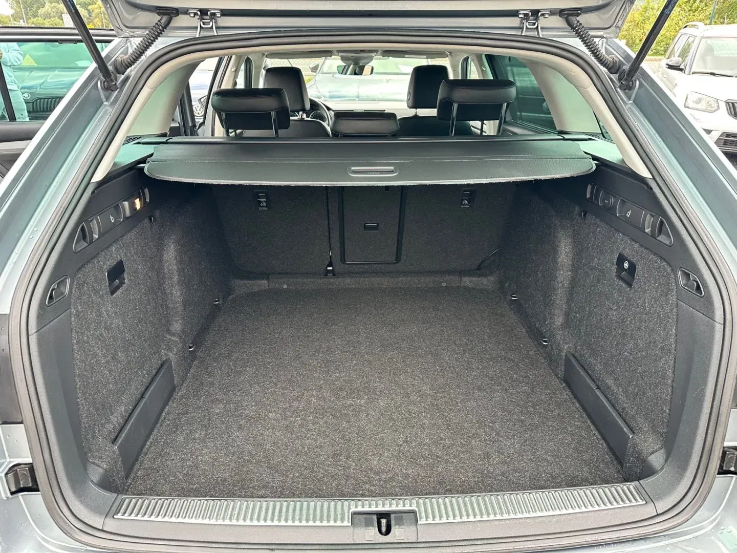 Škoda Superb - Náhled 19