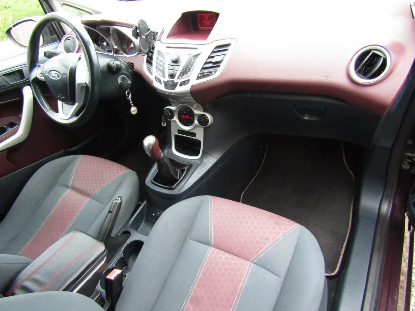Ford Fiesta - Náhled 14