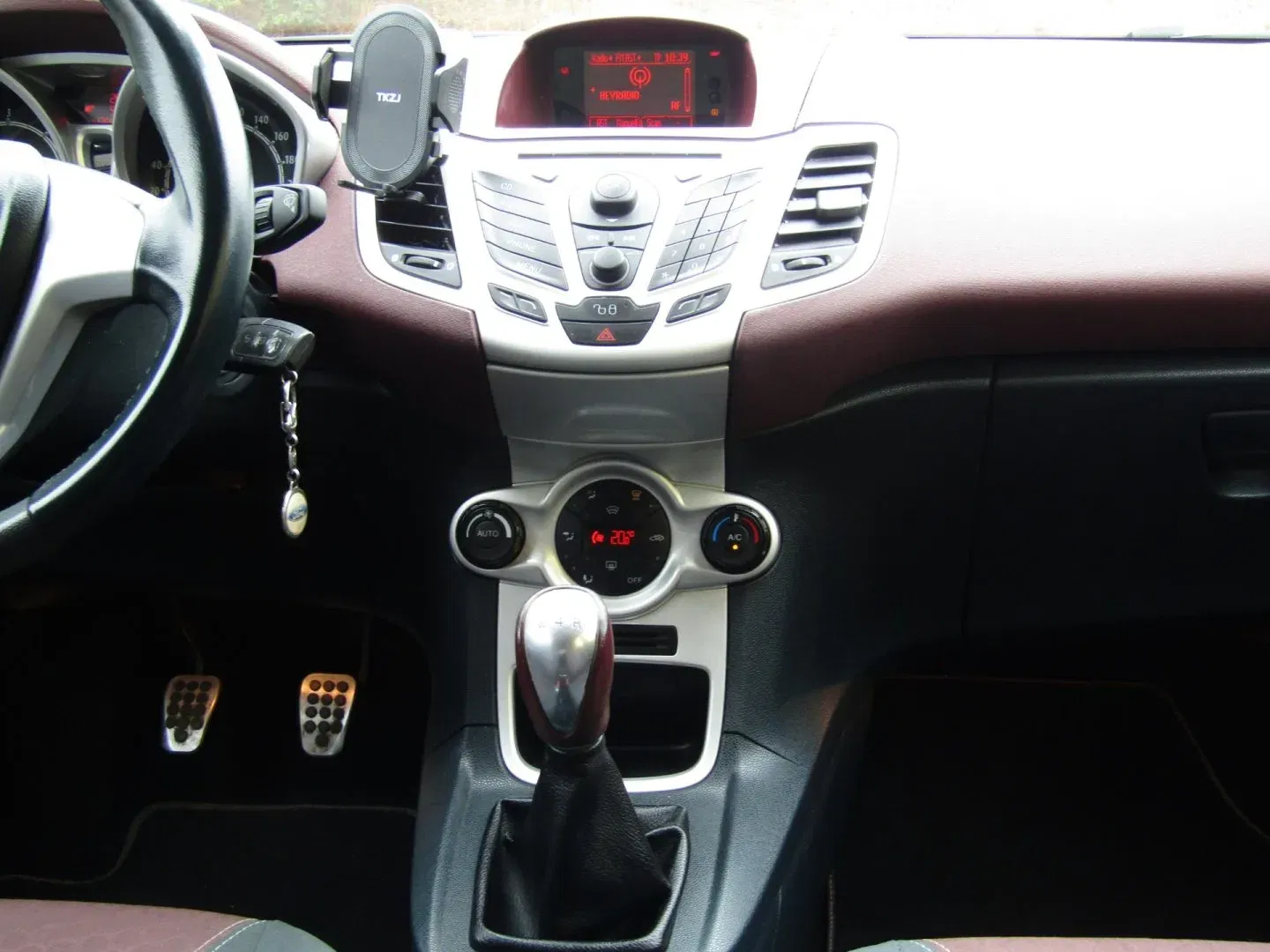 Ford Fiesta - Náhled 17