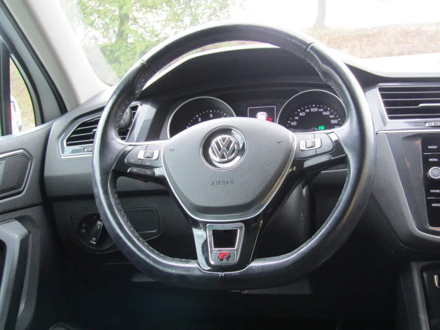 Volkswagen Tiguan - Náhled 16
