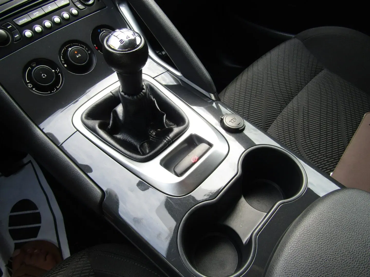 Peugeot 3008 - Náhled 34