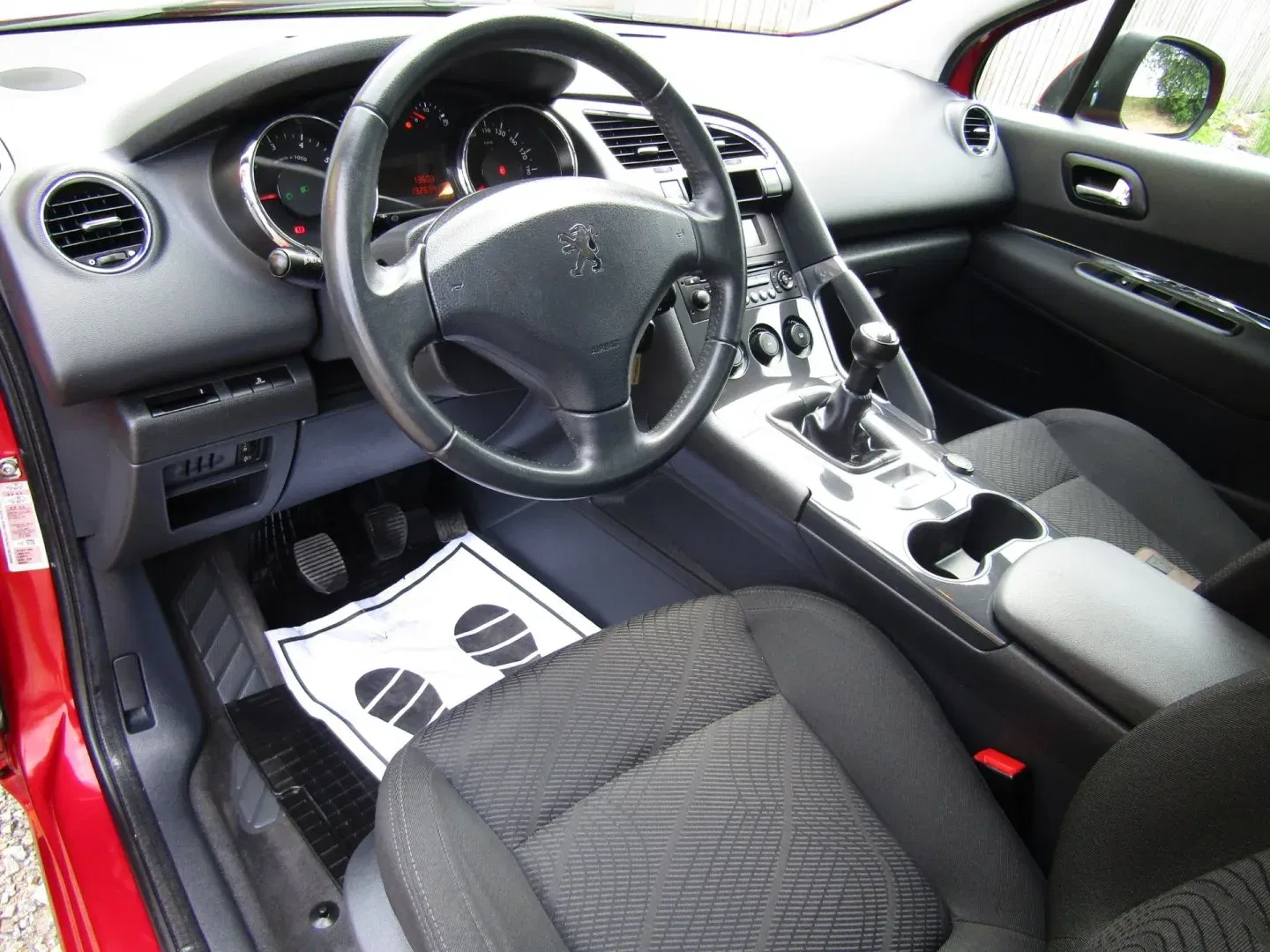 Peugeot 3008 - Náhled 13