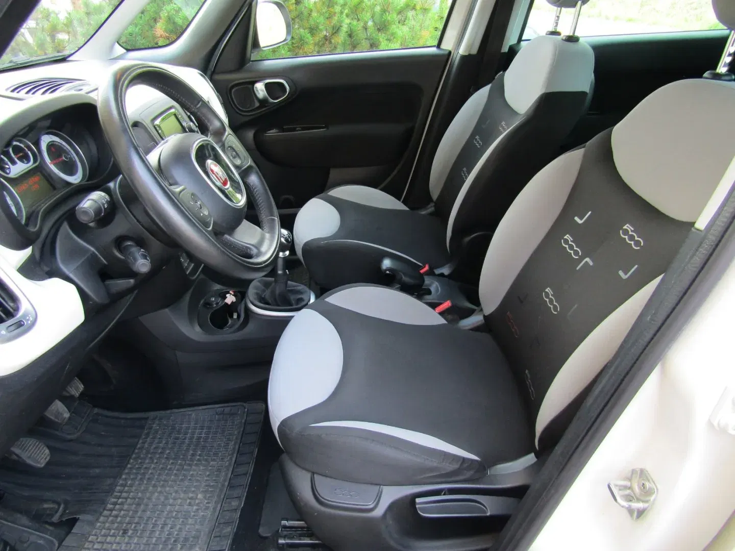 Fiat 500L - Náhled 19