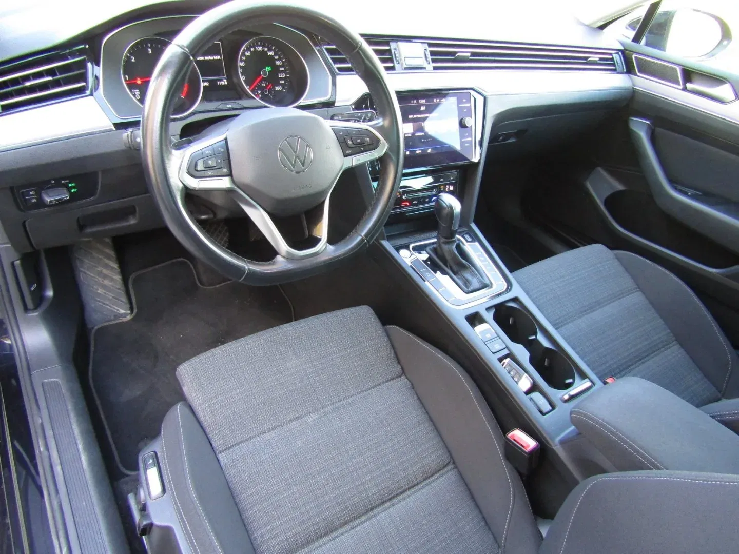 Volkswagen Passat - Náhled 13