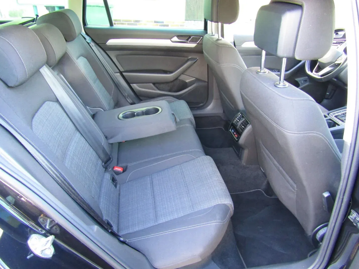 Volkswagen Passat - Náhled 26
