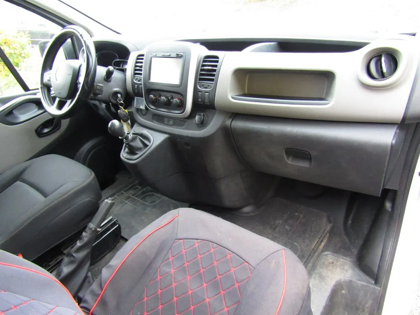 Renault Trafic - Náhled 16