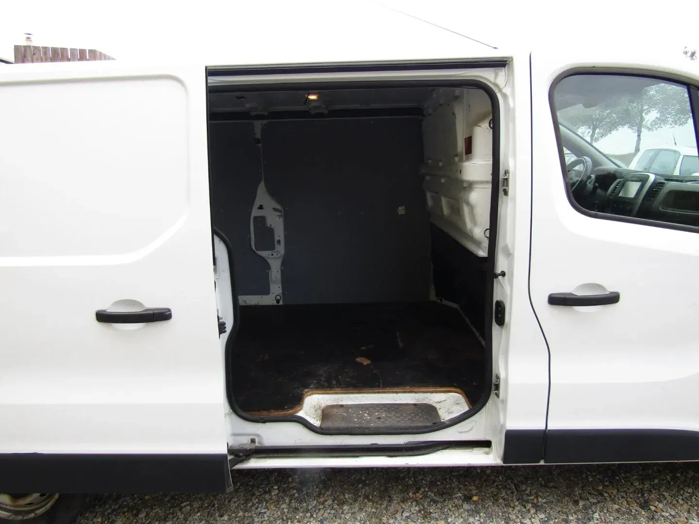 Renault Trafic - Náhled 21