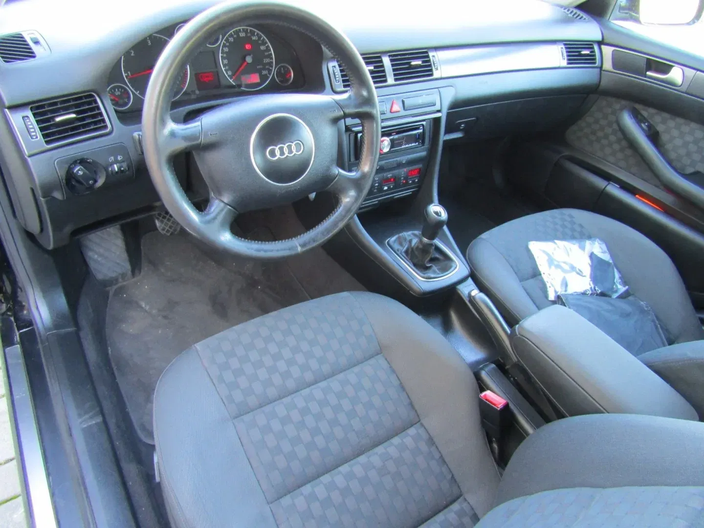 Audi A6 - Náhled 13