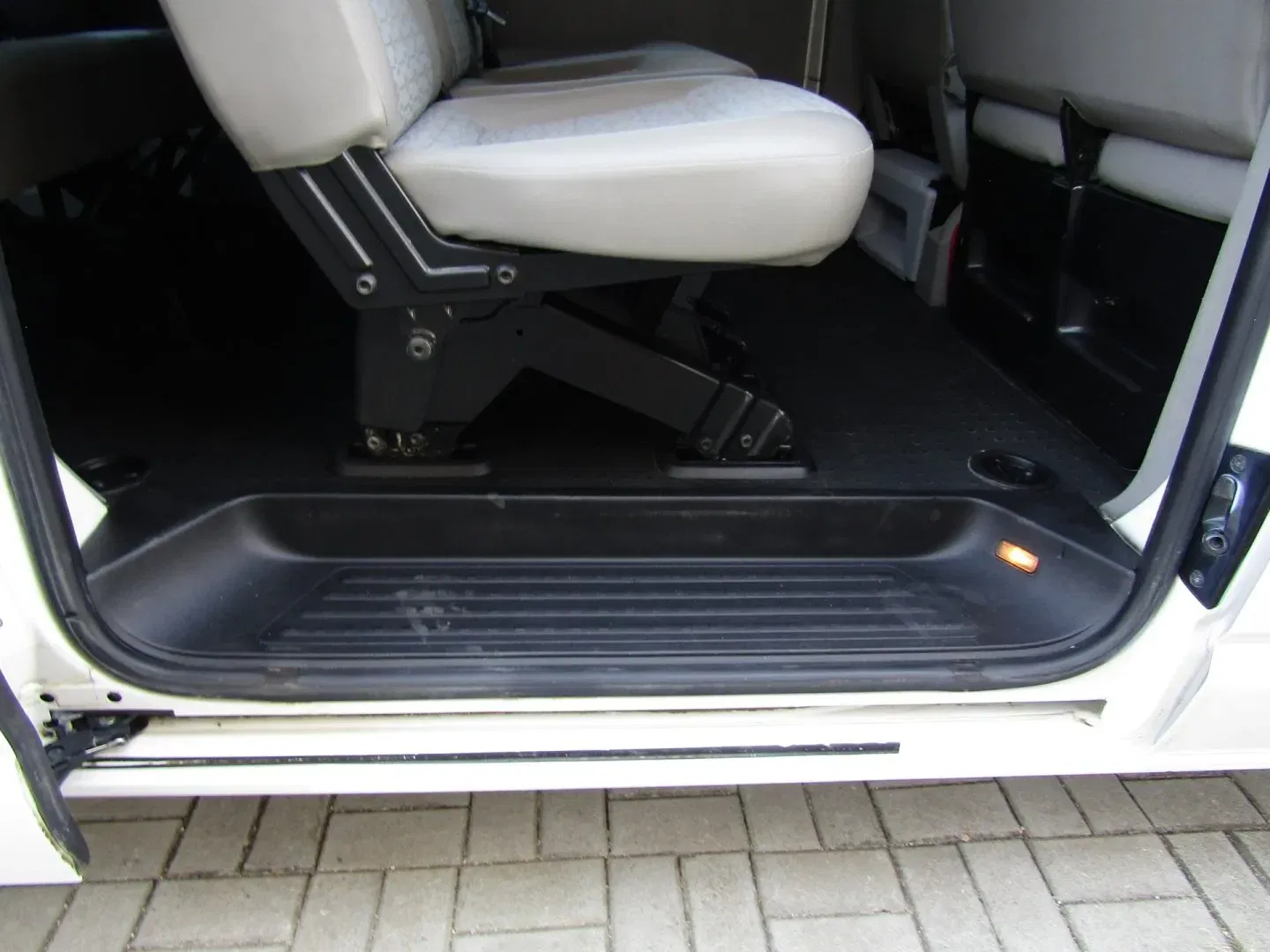 Volkswagen Transporter - Náhled 19