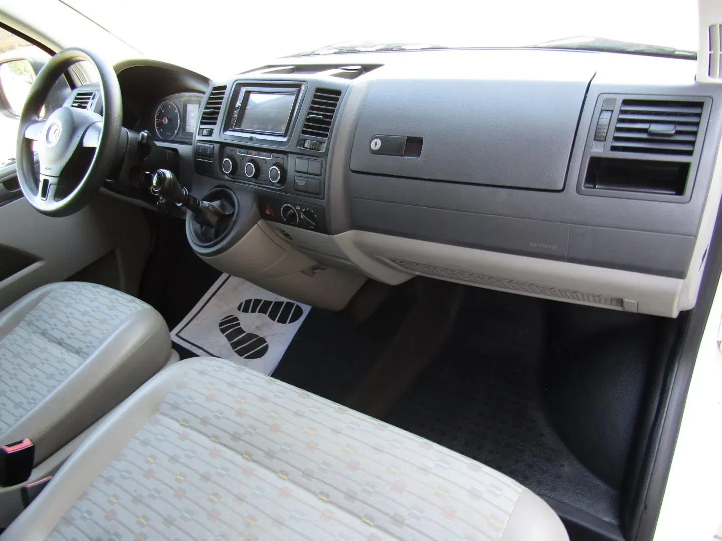 Volkswagen Transporter - Náhled 22