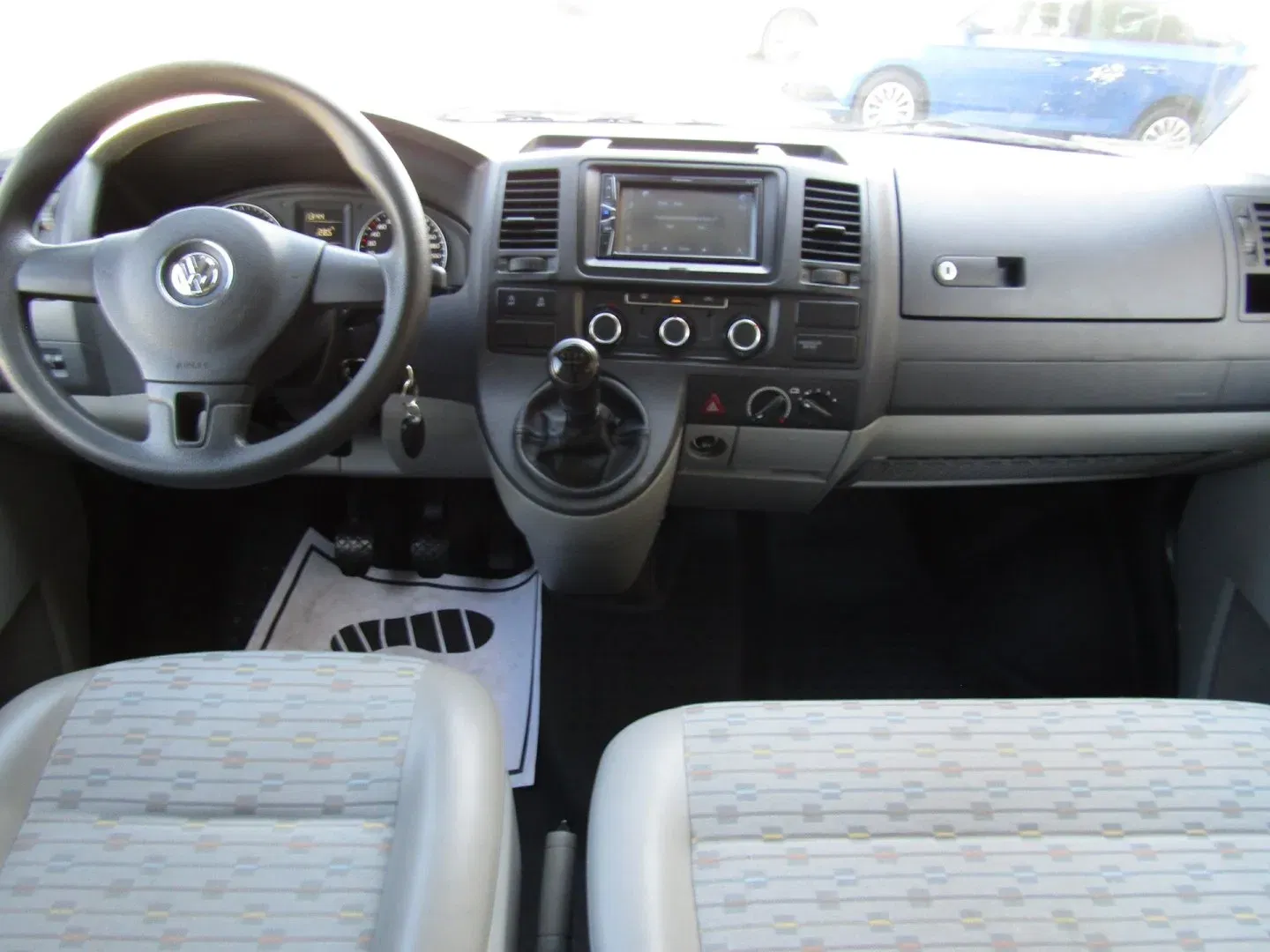 Volkswagen Transporter - Náhled 25