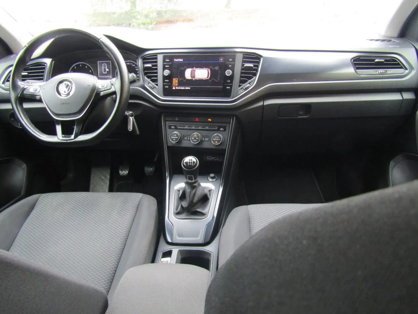 Volkswagen T-Roc - Náhled 15