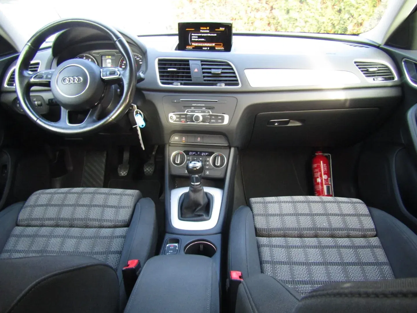 Audi Q3 - Náhled 16