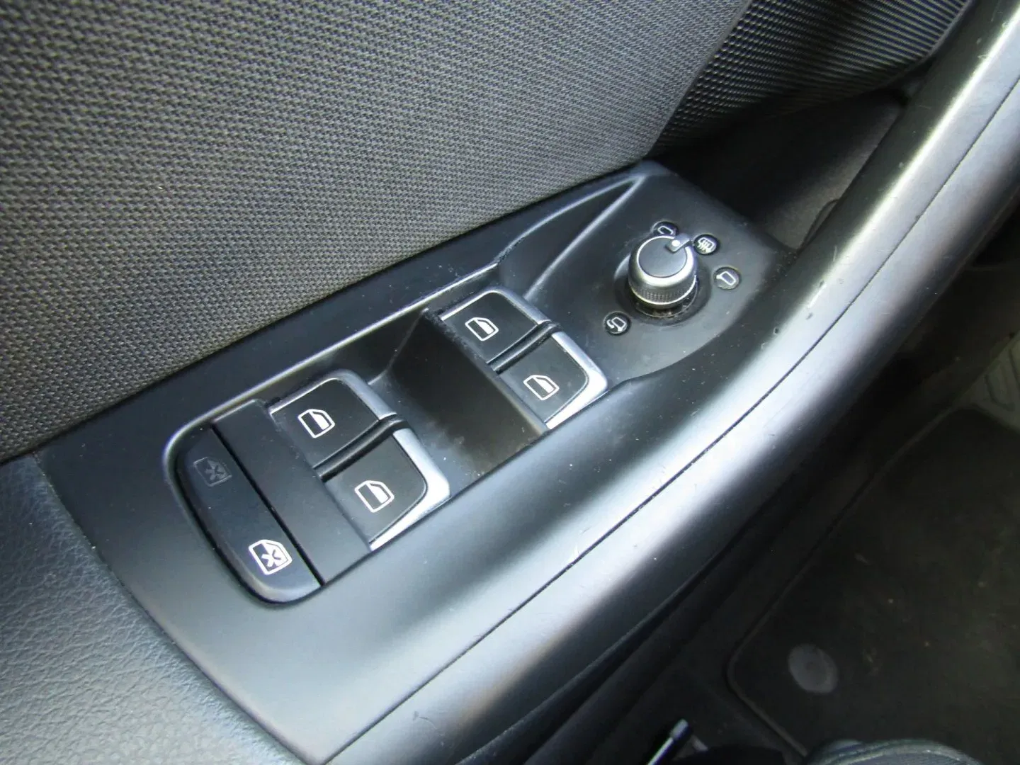 Audi Q3 - Náhled 32