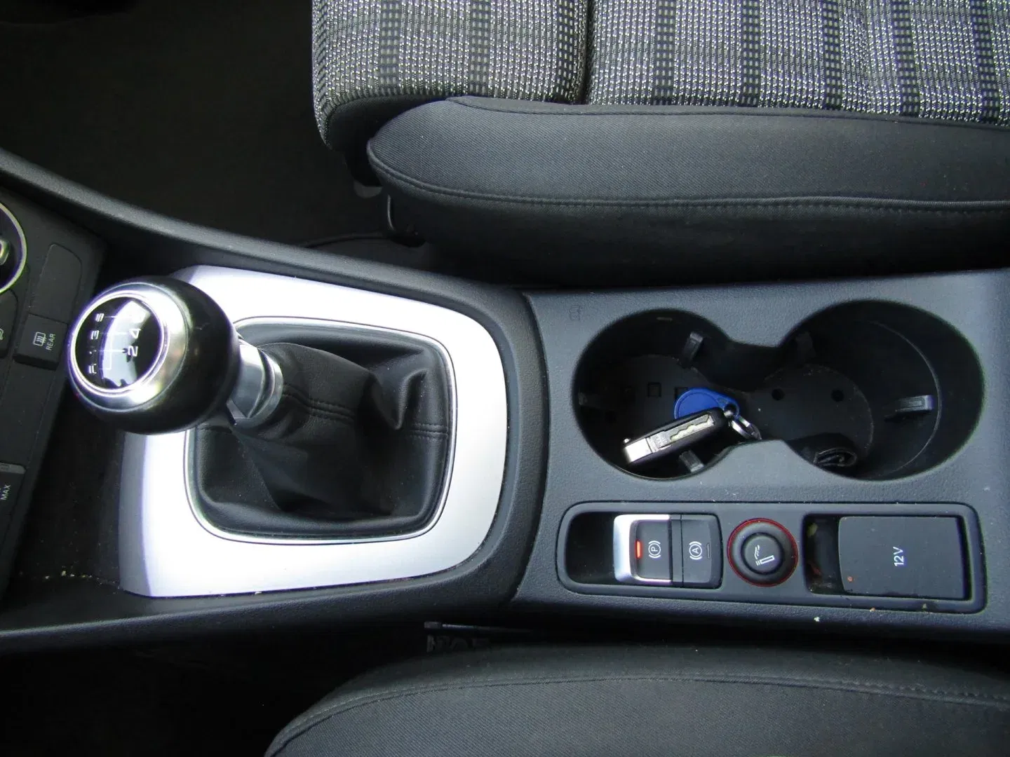 Audi Q3 - Náhled 37