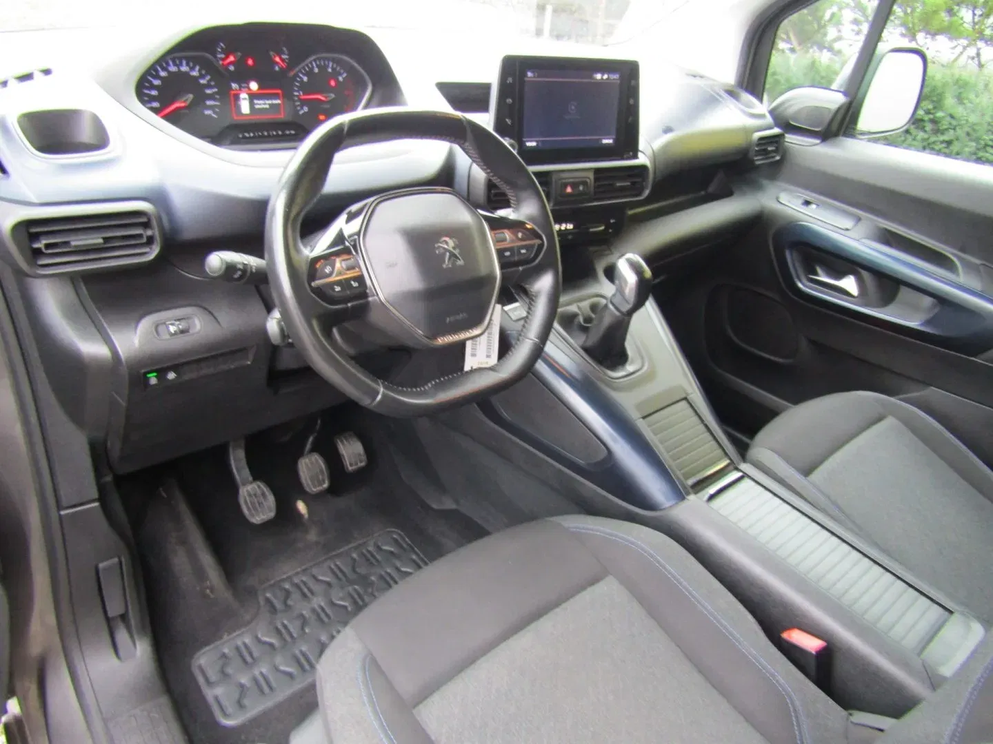 Peugeot Rifter - Náhled 13
