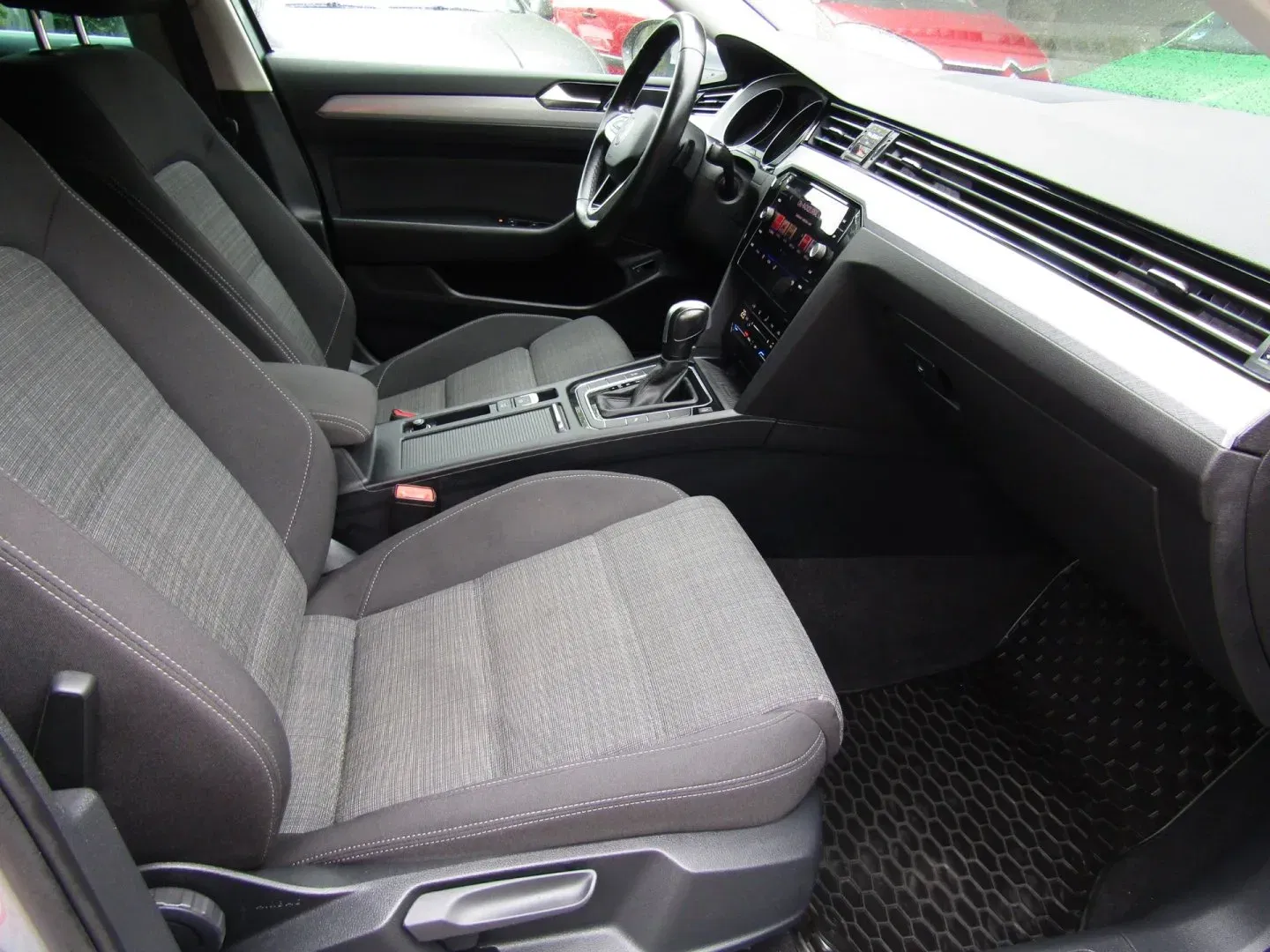 Volkswagen Passat - Náhled 28