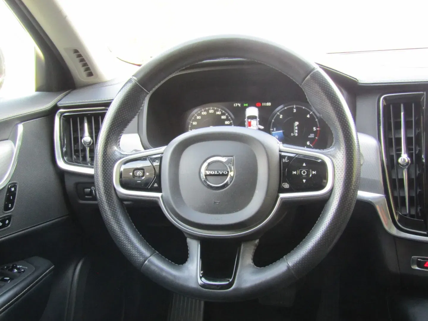 Volvo V90 - Náhled 16