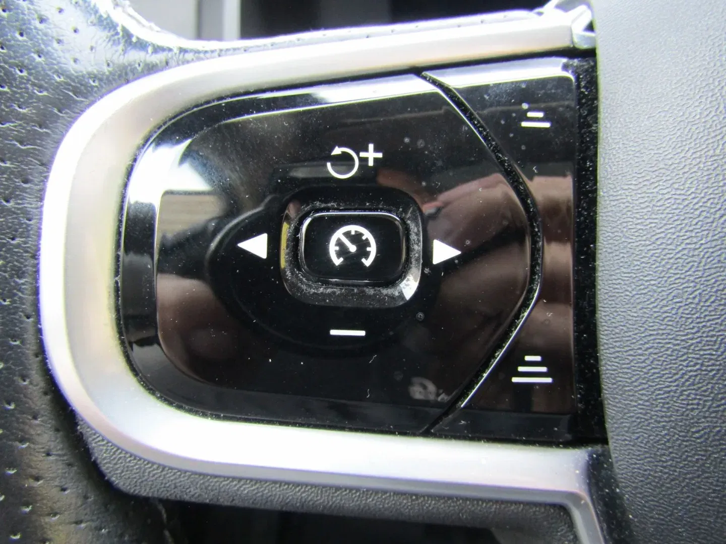 Volvo V90 - Náhled 34